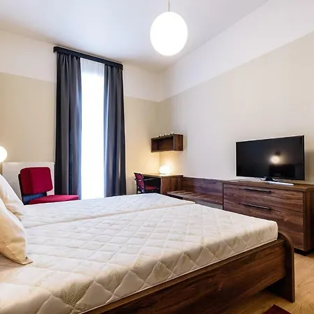 Chateau Savoy Serikova Apartment Prague