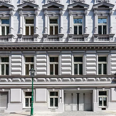 Apartament Chateau Savoy Serikova Praga